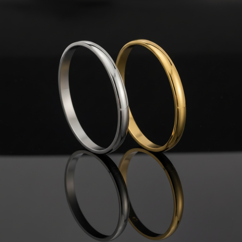 Klassieke gouden bangle armband minimalistisch design Timeless collectie"